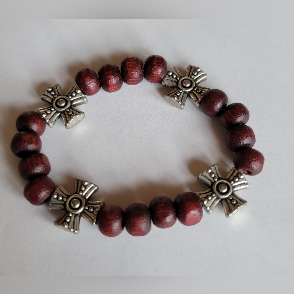 Wood bead bracelet